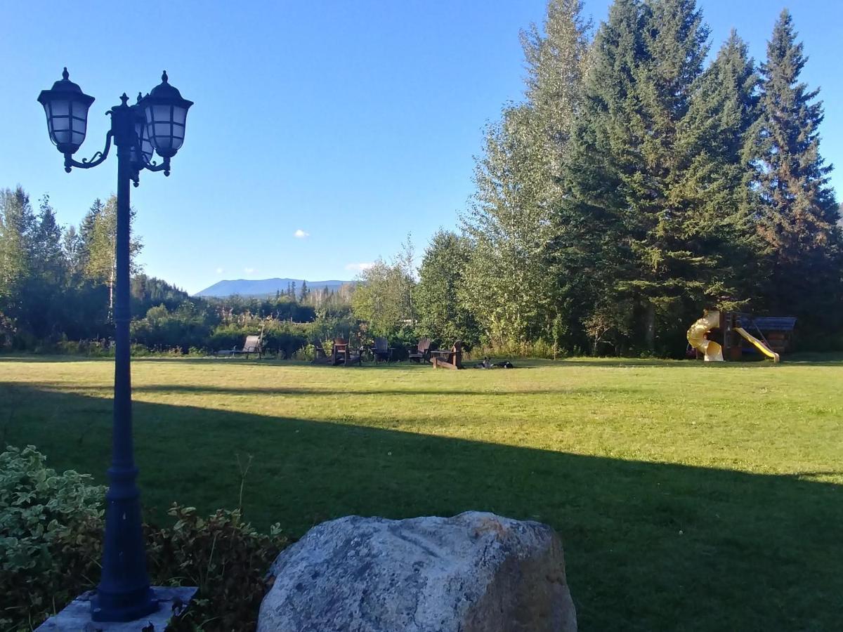 Villa Wolfwood Guest Ranch Clearwater Exterior foto